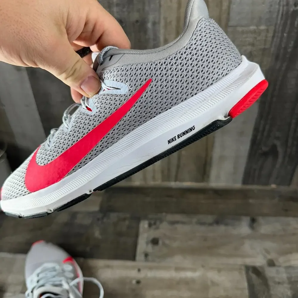 Nike quest shoes